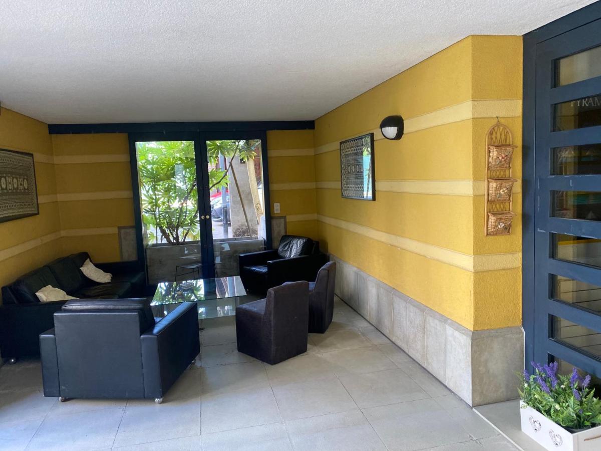 Yellow House Guest House Mendrisio Buitenkant foto